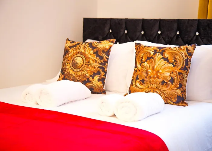 Сasa de vacaciones 15 - Near Bae, Docks, District - Ideal For Trade & Family - 2 Bedrooms - One Double Bed In Each Bedroom - Max 4 Guests