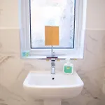 15 - Near Bae, Docks, District - Ideal For Trade & Family - 2 Bedrooms - One Double Bed In Each Bedroom - Max 4 Guests Tatil Evi Barrow-in-Furness