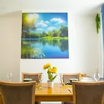 Ferienhaus 15 - Near Bae, Docks, District - Ideal For Trade & Family - 2 Bedrooms - One Double Bed In Each Bedroom - Max 4 Guests